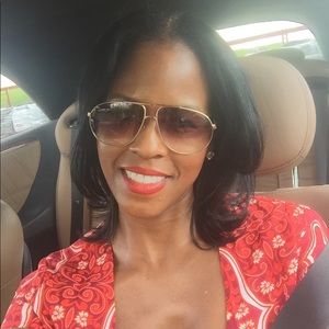 Meet your Posher, Angela